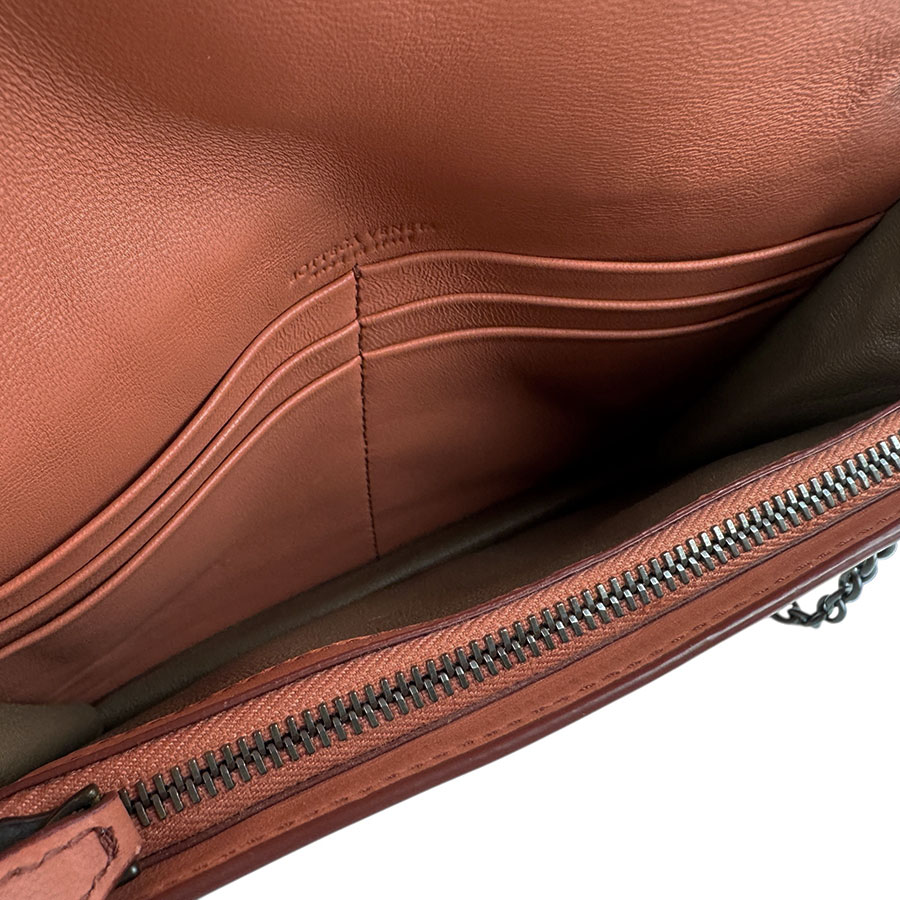 ボッテガヴェネタ BOTTEGAVENETA チェーンウォレット イントレチャート レザー コーラル レディース z4875 ボッテガヴェネタ BOTTEGAVENETA チェーンウォレット イントレチャート レザー コーラル レディース z4875