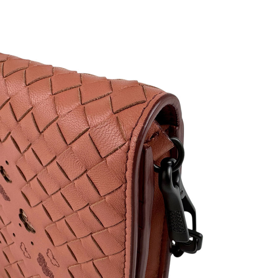 ボッテガヴェネタ BOTTEGAVENETA チェーンウォレット イントレチャート レザー コーラル レディース z4875 ボッテガヴェネタ BOTTEGAVENETA チェーンウォレット イントレチャート レザー コーラル レディース z4875
