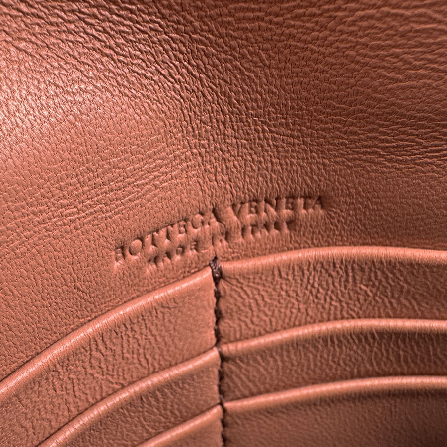 ボッテガヴェネタ BOTTEGAVENETA チェーンウォレット イントレチャート レザー コーラル レディース z4875 ボッテガヴェネタ BOTTEGAVENETA チェーンウォレット イントレチャート レザー コーラル レディース z4875