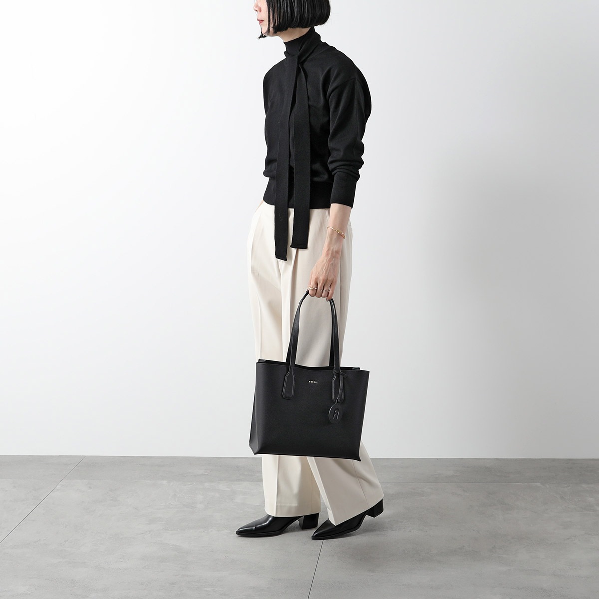 Furla フルラ トートバッグ CLASSIC クラシック WB01627 BX0306 レディース レザー ハンドバッグ 鞄 カラー2色 【mega】