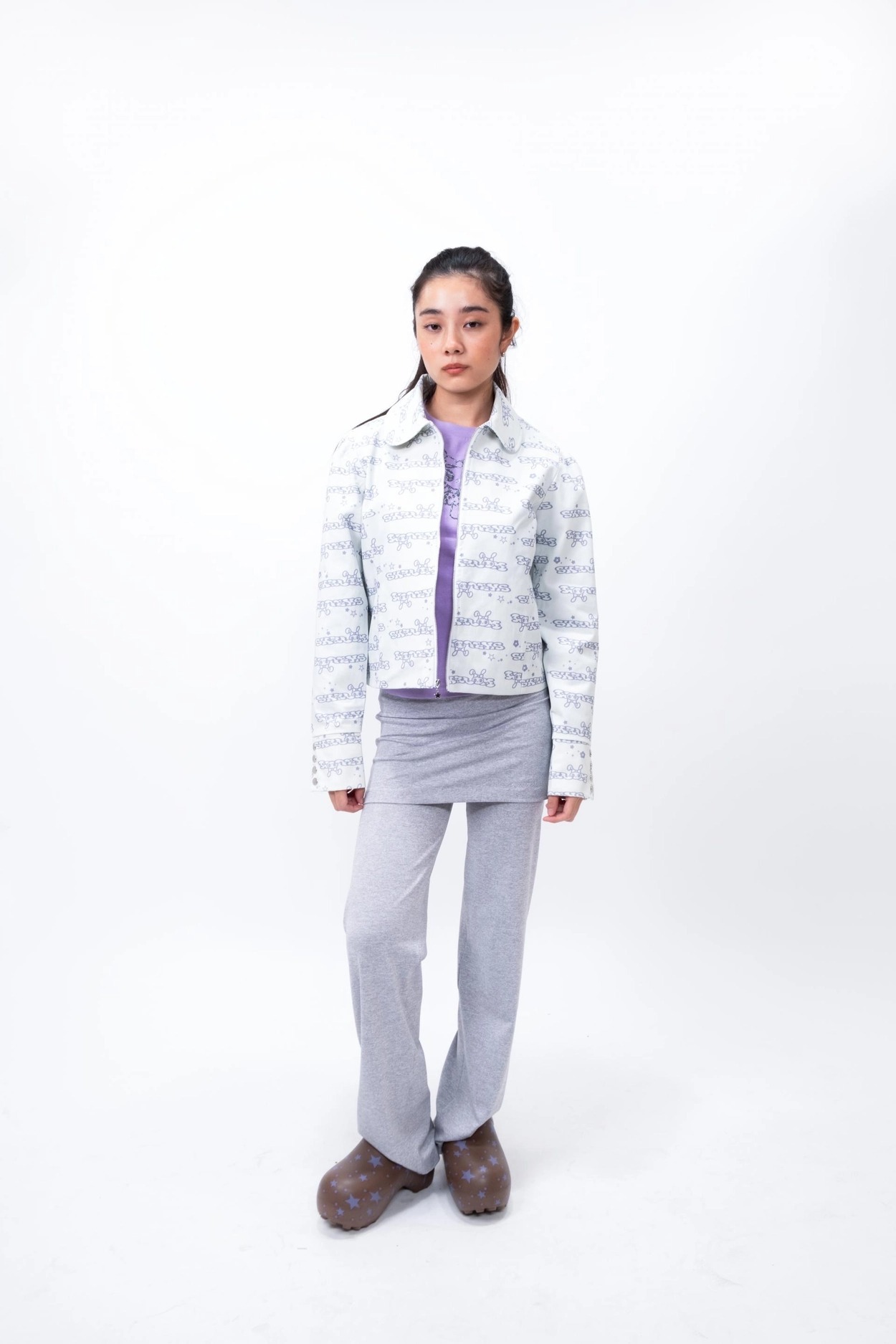 【SHALOM】24FW STRETCHING PLEATS PANTS Baby Grey SHALOM】24FW STRETCHING PLEATS PANTS Baby Grey ロングパンツ