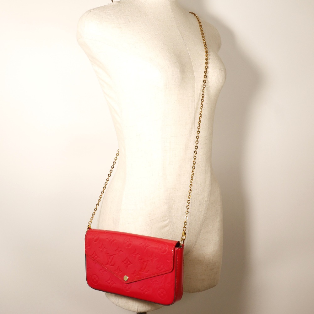 フェリーチェ ポシェットウォレット チェーンウォレット M61787 ショルダーバッグ モノグラムヴェルニ ホットピンク レディース 中古品 フェリーチェ ポシェットウォレット チェーンウォレット M61787 ショルダーバッグ モノグラムヴェルニ ホットピンク レディース 中古品