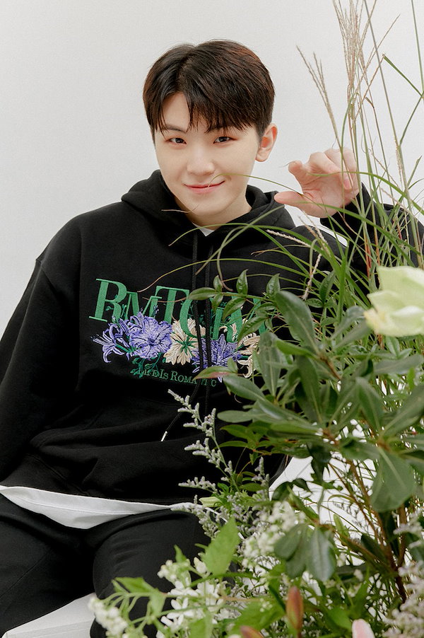 Qoo10] Romantic Crown 【ROMANTIC CROWN】RECE