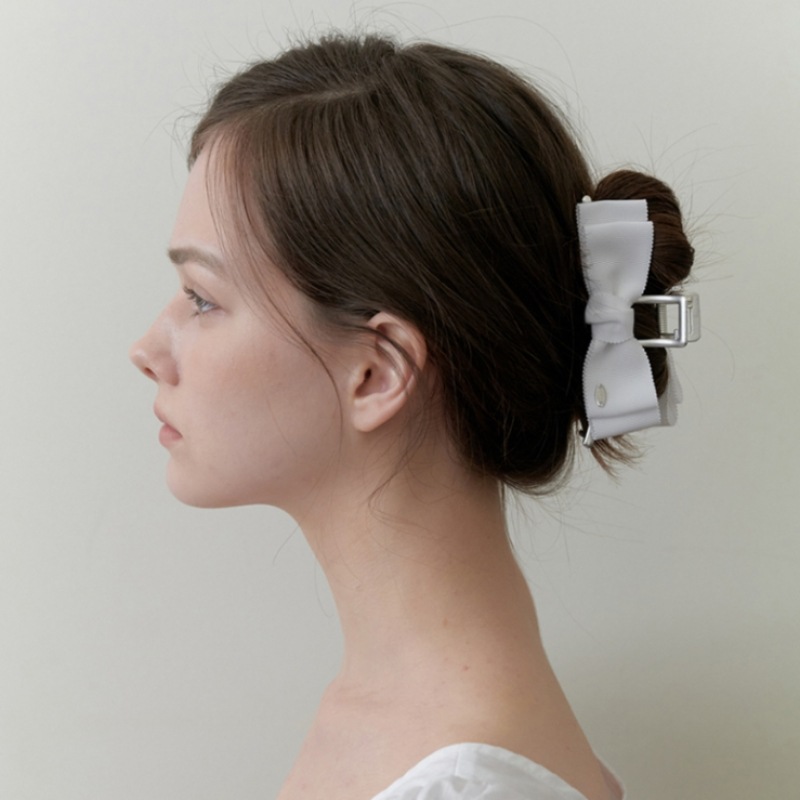 キンダベイビークラシックリボンシルバークロー-ホワイト キンダベイビークラシックリボンシルバークロー-ホワイト