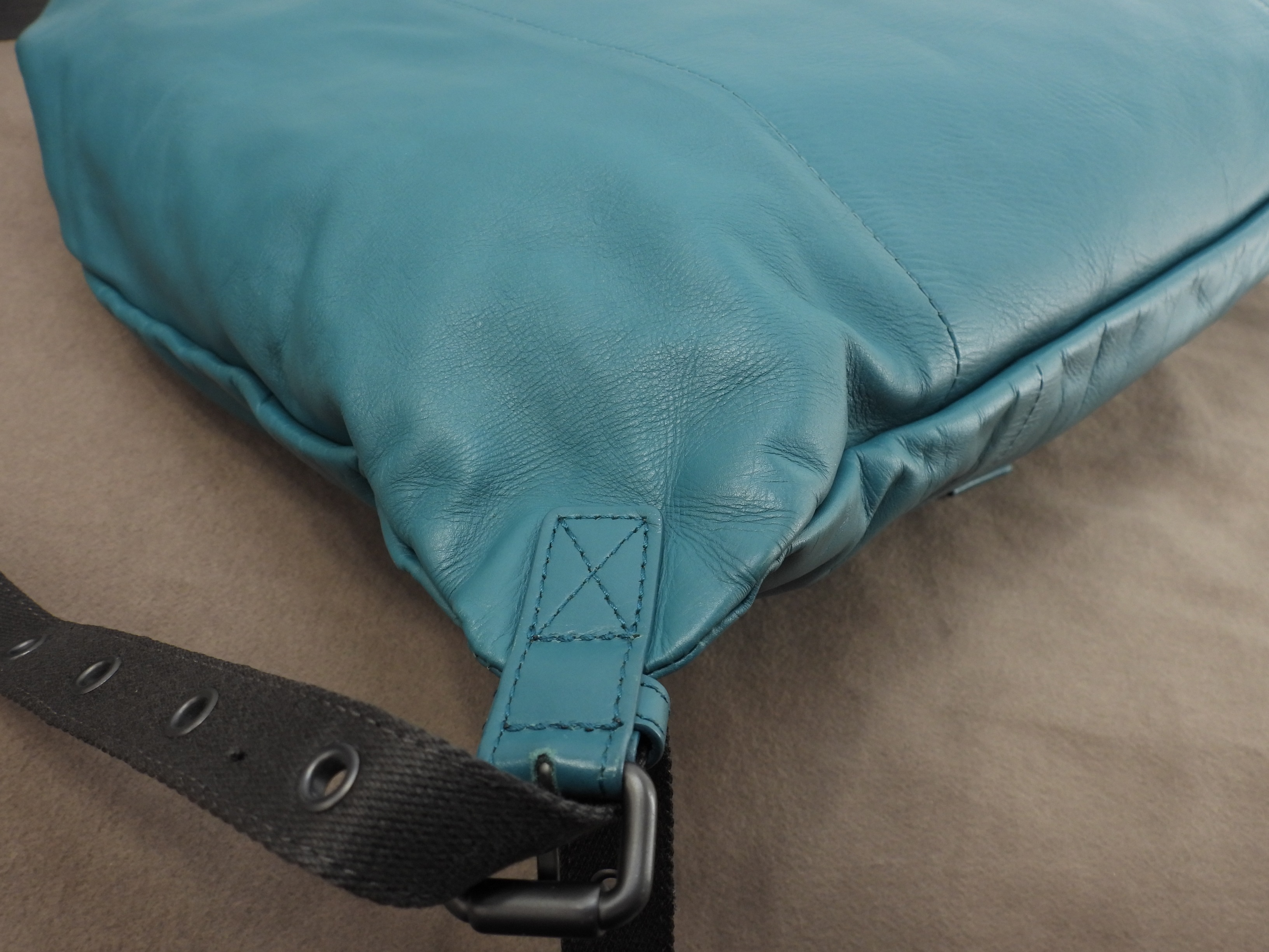 バックパック イントレチャート レザー緑 リュックサック バッグ 美品@B05228419H