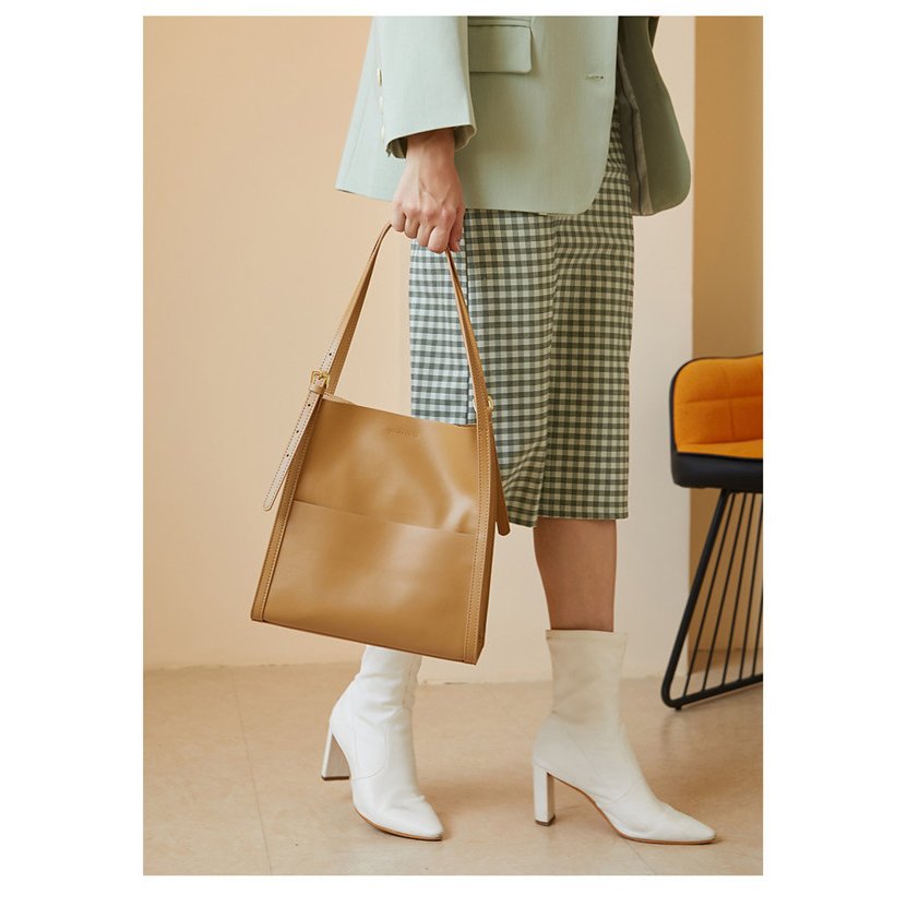 トートバッグ レディース 本革 ファッション 大容量 通勤用バッグ 可愛い おしゃれ きれいめ 肩掛け レザー ビジネス 大きめ 手提げ ハンドバッグ