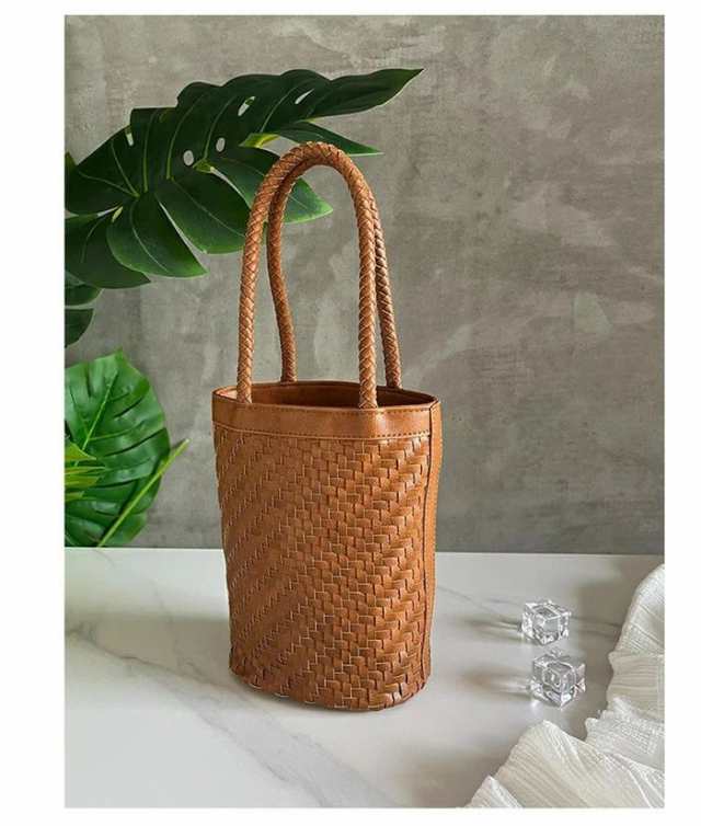 バケツ型 バッグ 編みバッグ レディース トートバッグバッグ 合成皮革 バケツバッグ ハンドバッグ バッグインバッグ 籠バッグ 量軽 カゴバッグ 夏バッグ 旅行 花火 大人可愛い ナチュラル カジュア