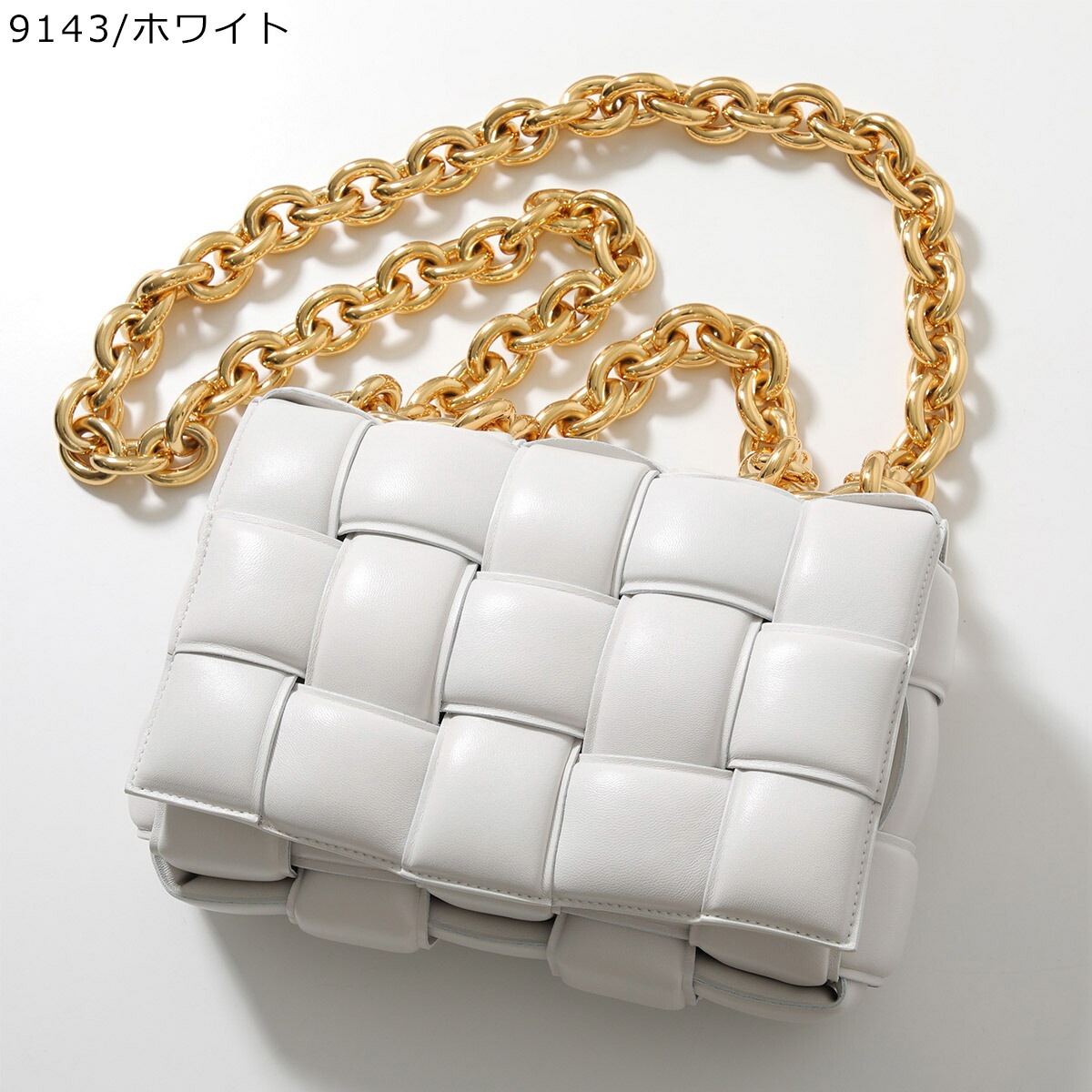 BOTTEGA VENETA ボッテガヴェネタ ショルダーバッグ The Chain Cassette カセット 631421 VBWZ0 レディース マキシイ BOTTEGA VENETA ボッテガヴェネタ ショルダーバッグ The Chain Cassette カセット 631421 VBWZ0 レディース マキシイ