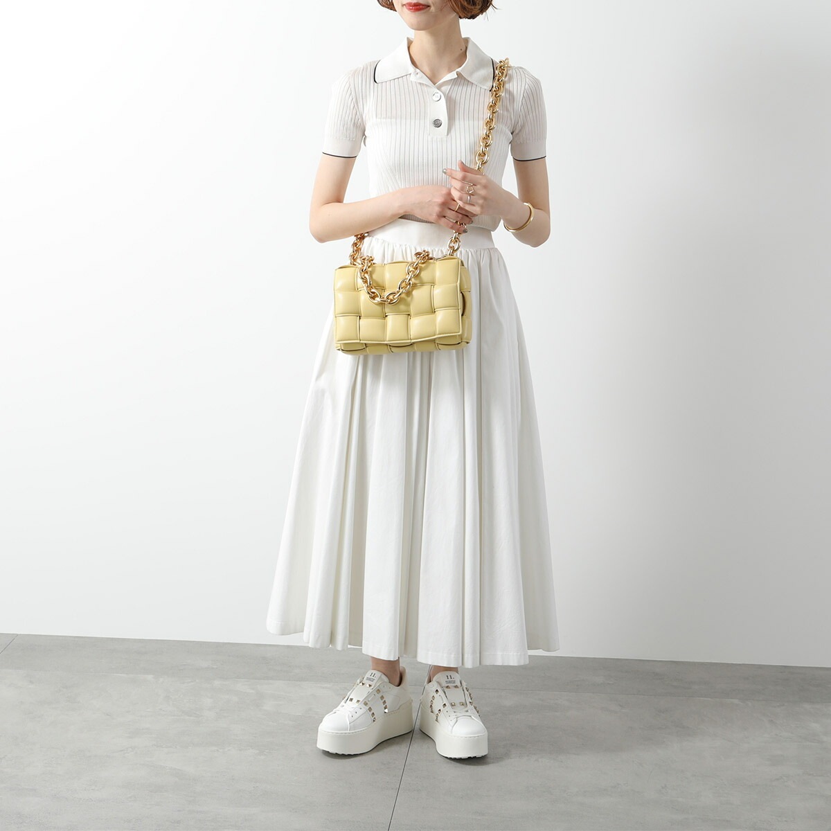 BOTTEGA VENETA ボッテガヴェネタ ショルダーバッグ The Chain Cassette カセット 631421 VBWZ0 レディース マキシイ BOTTEGA VENETA ボッテガヴェネタ ショルダーバッグ The Chain Cassette カセット 631421 VBWZ0 レディース マキシイ