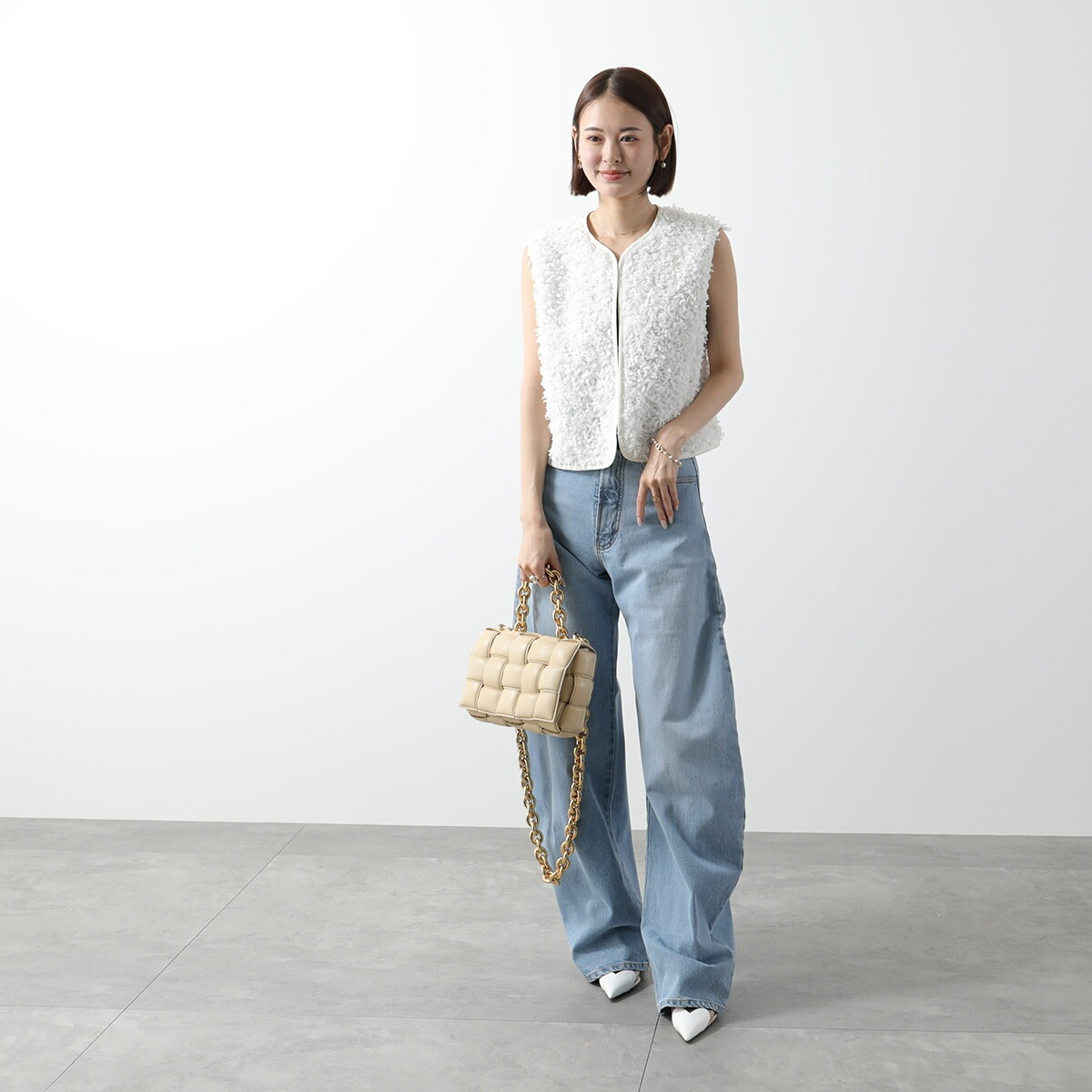 BOTTEGA VENETA ボッテガヴェネタ ショルダーバッグ The Chain Cassette カセット 631421 VBWZ0 レディース マキシイ BOTTEGA VENETA ボッテガヴェネタ ショルダーバッグ The Chain Cassette カセット 631421 VBWZ0 レディース マキシイ