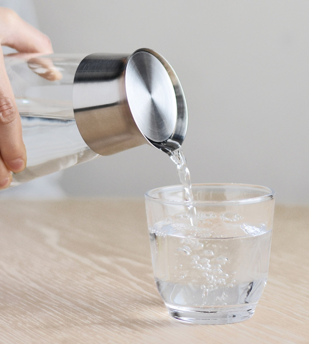 KINTO キントー LUCE コールドブリューカラフェ 1L 冷水筒 ピッチャー 耐熱ガラス 電子レンジ対応 食洗機対応 水差し 麦茶ポット 耐熱 ガラス 茶こし付き ストレーナー シンプル KINTO キントー LUCE コールドブリューカラフェ 1L 冷水筒 ピッチャー 耐熱ガラス 電子レンジ対応 食洗機対応 水差し 麦茶ポット 耐熱 ガラス 茶こし付き ストレーナー シンプル