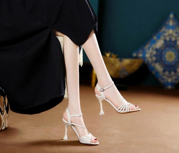 即日発送華奢ストラップサンダル ピンヒール ヒール サンダル レディース かかと あり ヒールサンダル アンクルストラップ 夏 ベルト 靴 女性 大人 美脚 シューズ ブラック オフホワイト 22.0 即日発送華奢ストラップサンダル ピンヒール ヒール サンダル レディース かかと あり ヒールサンダル アンクルストラップ 夏 ベルト 靴 女性 大人 美脚 シューズ ブラック オフホワイト 22.0