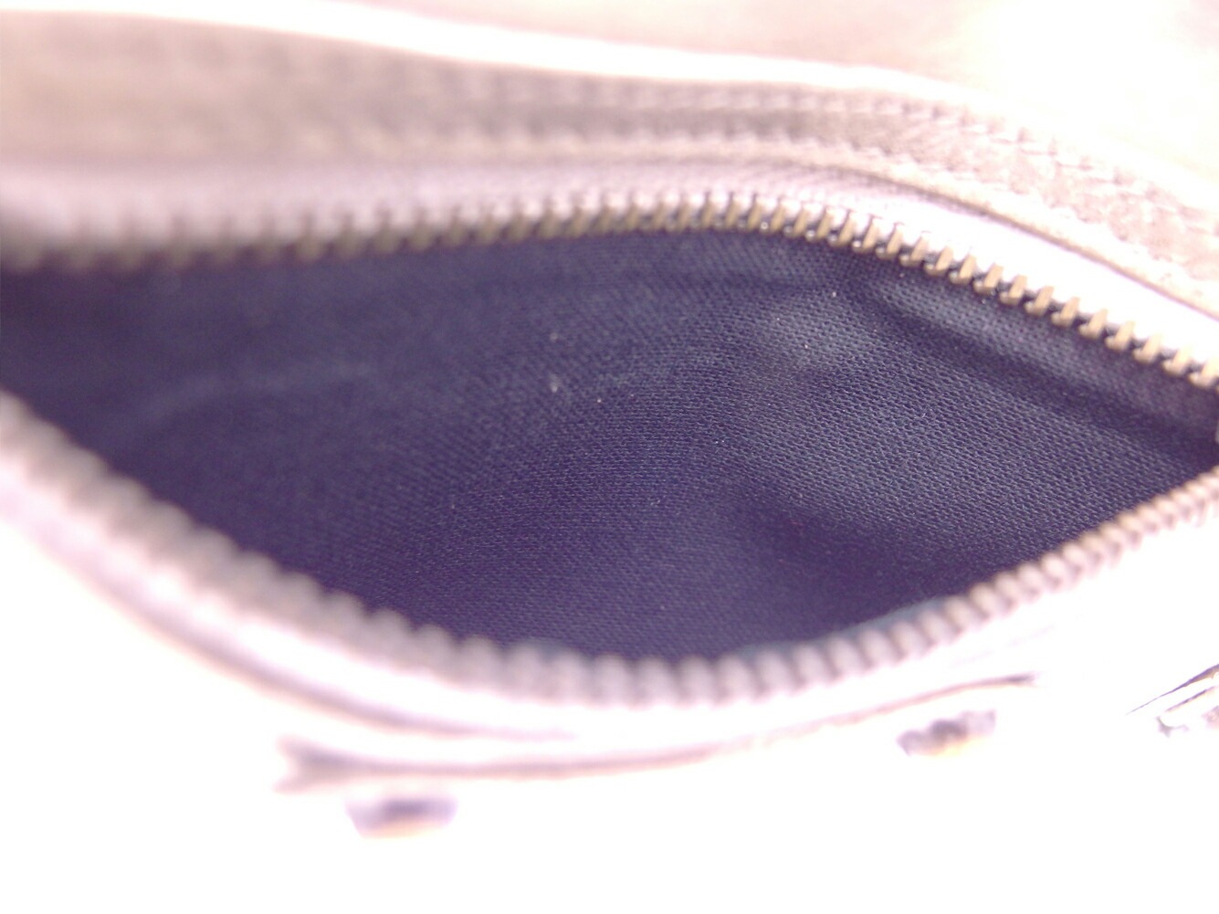 長財布 ファスナー付き 財布 クラシックマネー ザマネー ゴールド グレー 灰色 中古