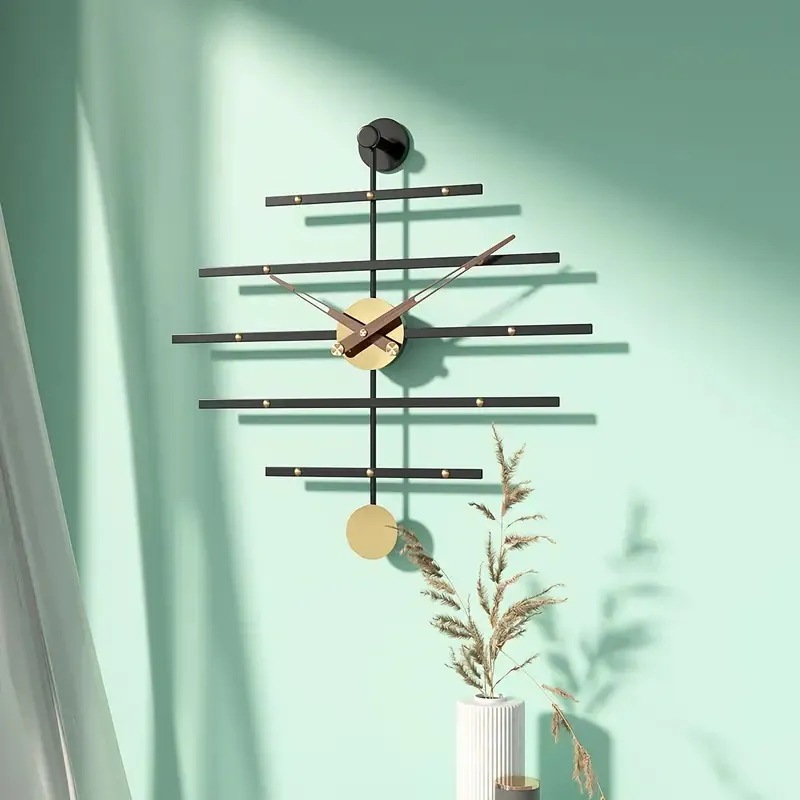 壁掛け時計 モダン ヨーロピアンデザイン メタルフレーム サイレント 静音 リビング インテリア モダン シンプル お洒落 スタイリッシュ 4-7