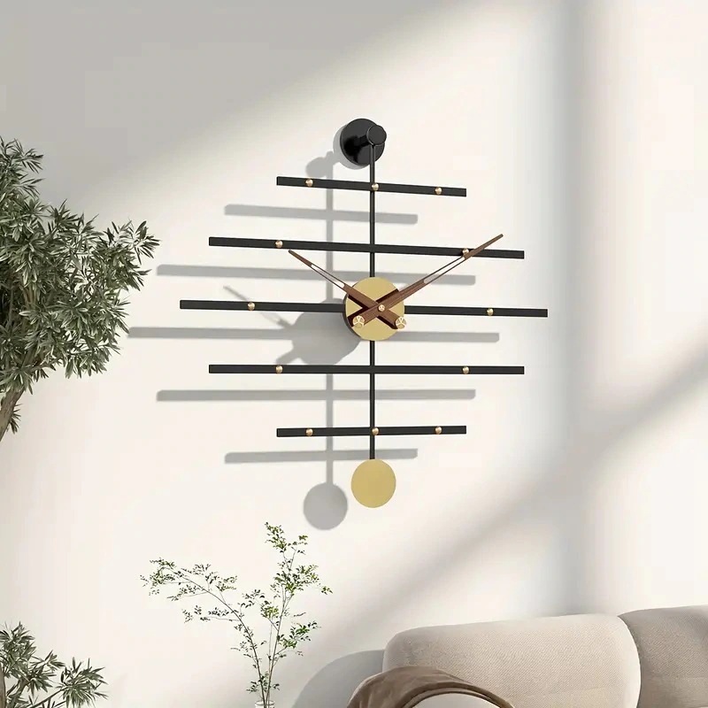 壁掛け時計 モダン ヨーロピアンデザイン メタルフレーム サイレント 静音 リビング インテリア モダン シンプル お洒落 スタイリッシュ 4-7