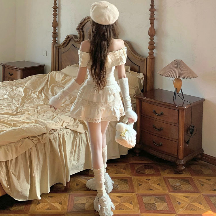 二点セット クリームレーススプレッドワンショルダーデザイントップハイウエストケーキショートスカート2ピースセット 二点セット クリームレーススプレッドワンショルダーデザイントップハイウエストケーキショートスカート2ピースセット