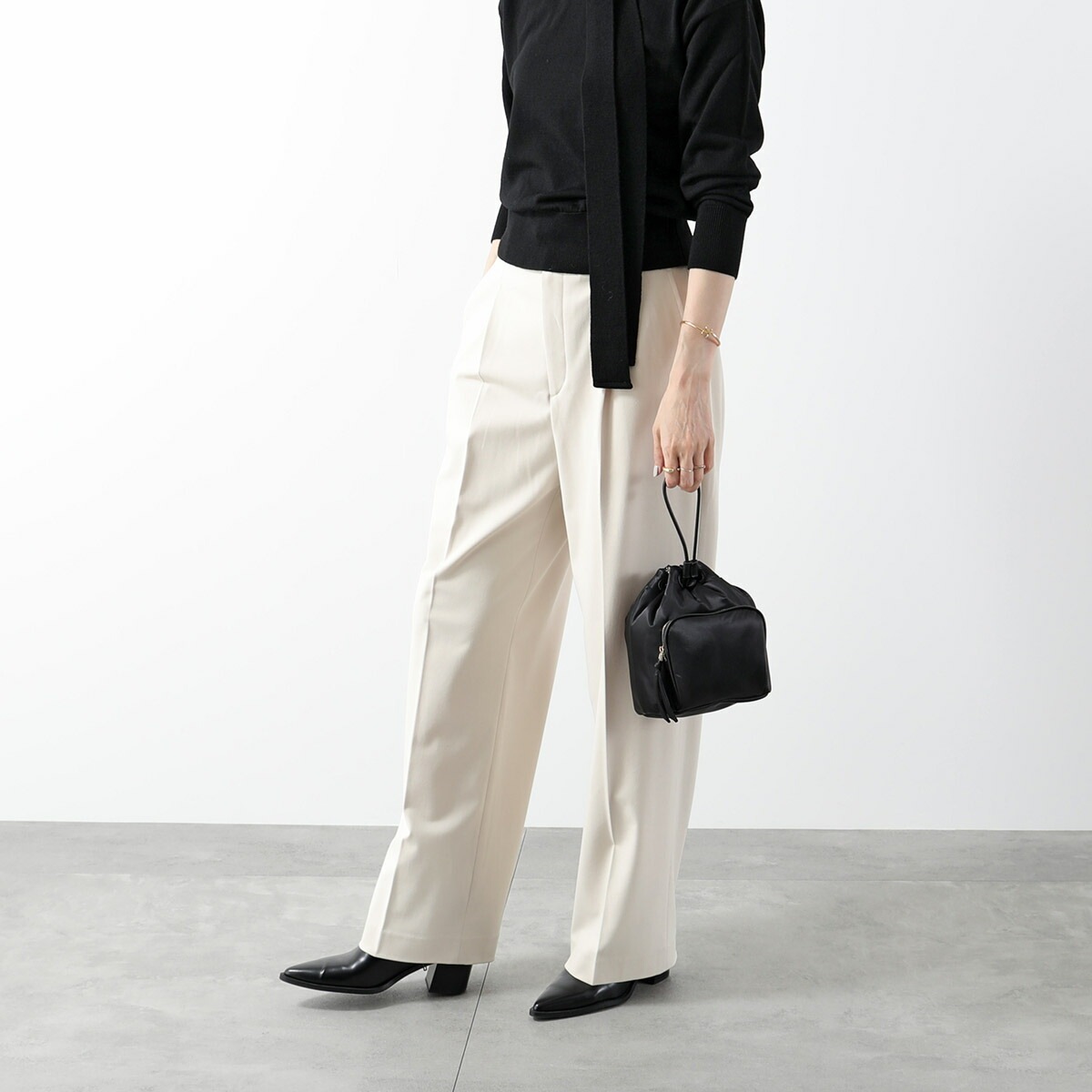 Furla フルラ ショルダーバッグ GAIA ガイア WE00653 BX3172 レディース ハンドバッグ 巾着バッグ 鞄 カラー3色 【mega】 Furla フルラ ショルダーバッグ GAIA ガイア WE00653 BX3172 レディース ハンドバッグ 巾着バッグ 鞄 カラー3色 【mega】