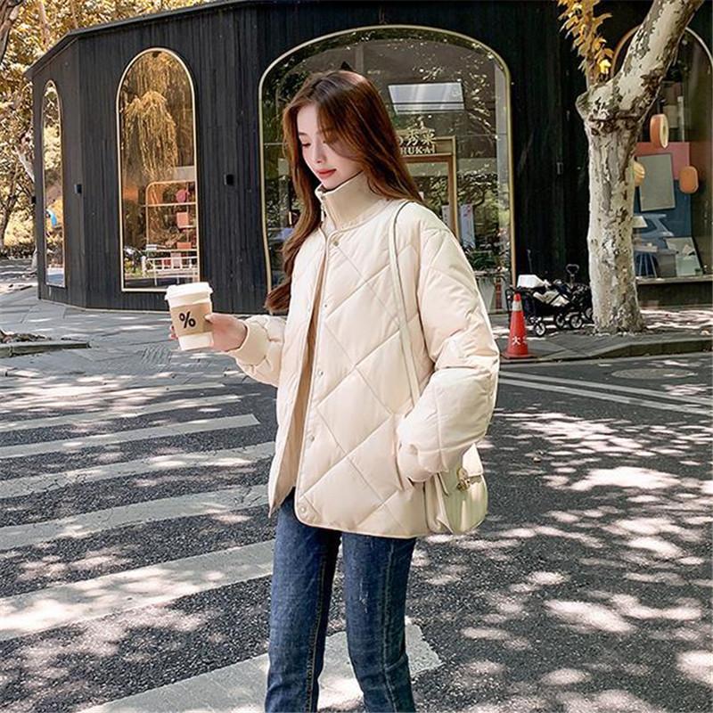 万能流行感 ダウンジャケット レディース 中綿ジャケット 冬服 ゆったり 立ち襟 中綿入り 暖かい 秋冬 保温 防寒 キルティングダウン ショートダウン 防風 軽量 通勤 万能流行感 ダウンジャケット レディース 中綿ジャケット 冬服 ゆったり 立ち襟 中綿入り 暖かい 秋冬 保温 防寒 キルティングダウン ショートダウン 防風 軽量 通勤