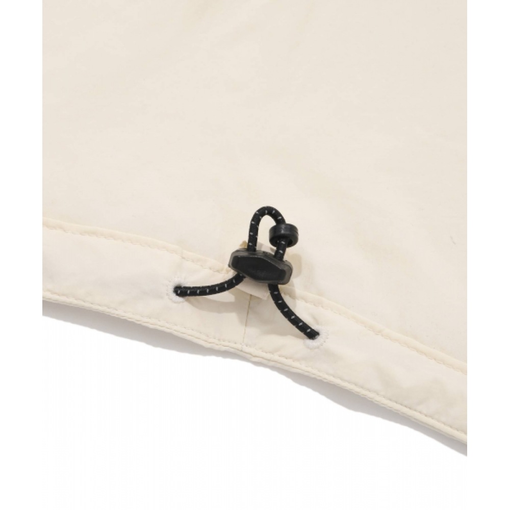 COVERNAT 軽量パッカブルウィンドブレーカーエクリュ COVERNAT 軽量パッカブルウィンドブレーカーエクリュ