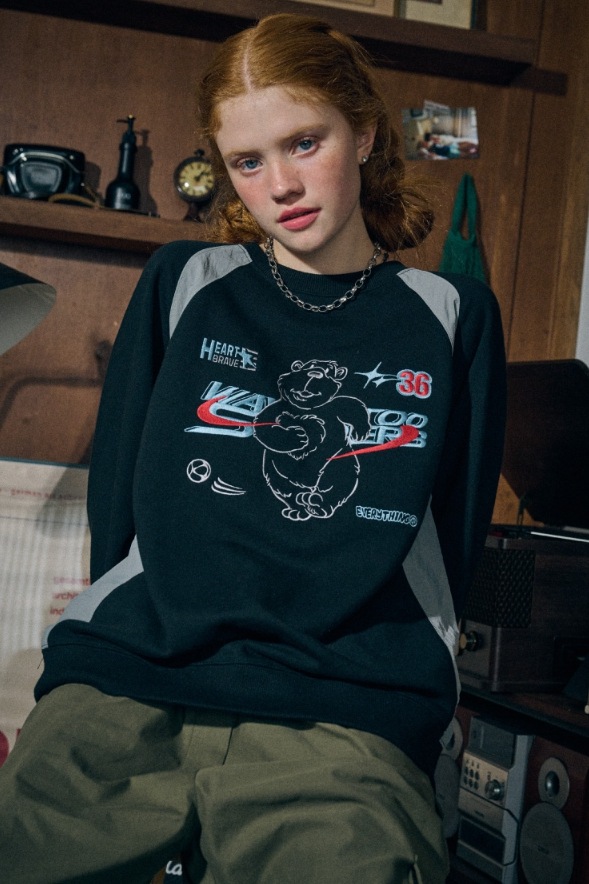 [CPGN STUDIO ]★Shooting Bear Raglan Sweatshirt BEAR - GREY RAGLAN FLEECE – BETTYRUKUS