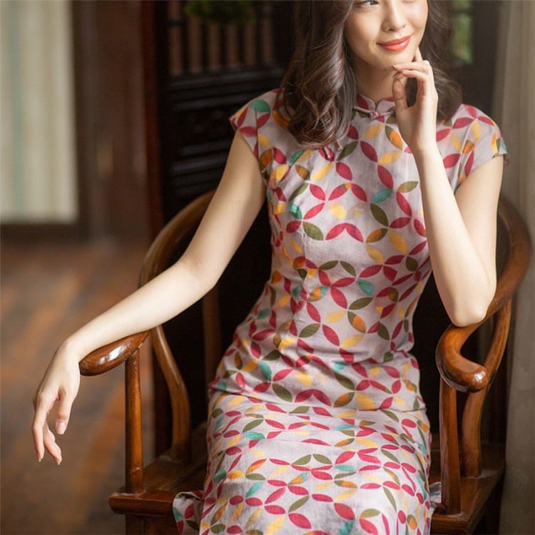 夏に定番の一枚 改良版 チャイナドレス きれいめ 着痩せ 中華風 着痩せ 爽やか ワンピース 旅行 日常お出かけ 夏に定番の一枚 改良版 チャイナドレス きれいめ 着痩せ 中華風 着痩せ 爽やか ワンピース 旅行 日常お出かけ