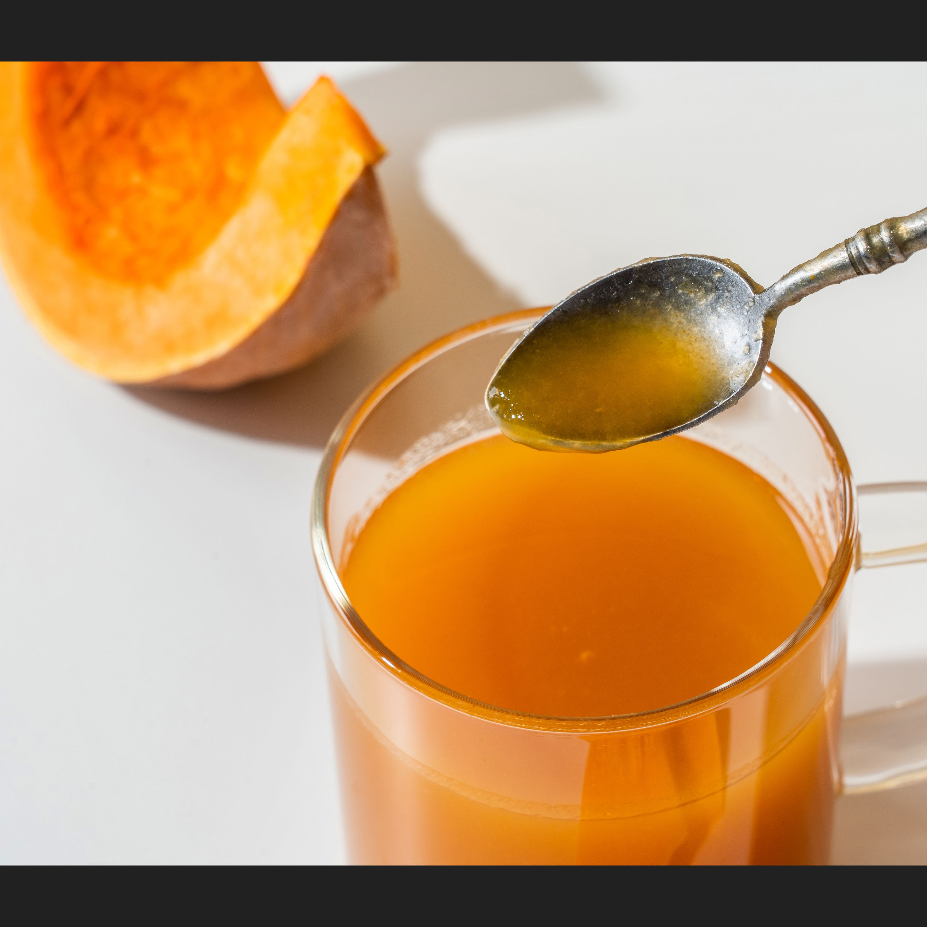 【自家製スムージー】かぼちゃジュース30食分 低カロリー　30袋入 韓国　お菓子　むくみ解消　足瘦せ　かぼちゃスムージー　かぼちゃエキス　かぼちゃ粥　野菜ジュース　むくみケア　スイーツ　ダイエット食