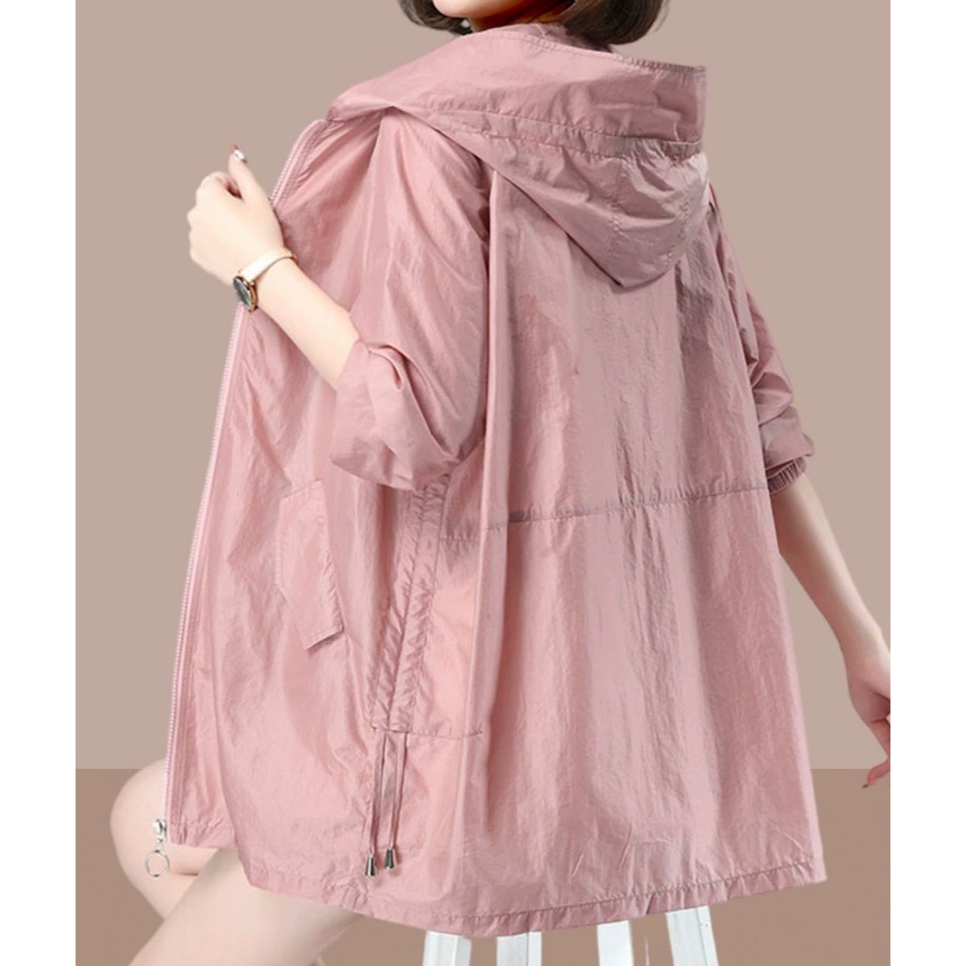 レディース パーカー ブルゾン アウター 上着 羽織 前開き ウィンドブレーカー マウンテンパーカー ナイロンジャケット ミディアム丈 長袖 ゴム袖 フード ストレート ファスナー ポケット 薄手