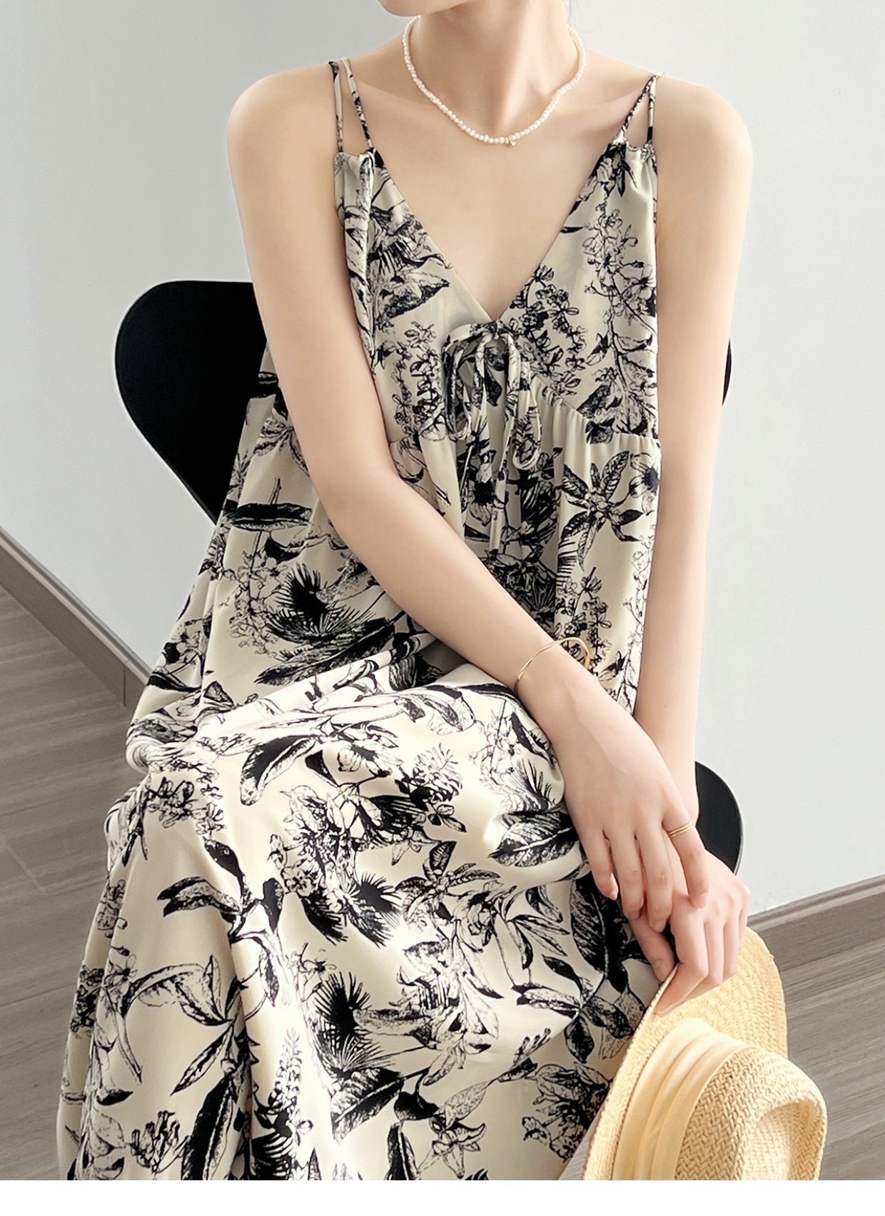 ワンピース レディース キャミソールワンピース M L 韓国 キャミワンピ ロング ロング丈 Vネック ワイド フレア 切り替え 裾フレア ゆったり かわいい 大人可愛い きれいめ エレガント シック ワンピース レディース キャミソールワンピース M L 韓国 キャミワンピ ロング ロング丈 Vネック ワイド フレア 切り替え 裾フレア ゆったり かわいい 大人可愛い きれいめ エレガント シック