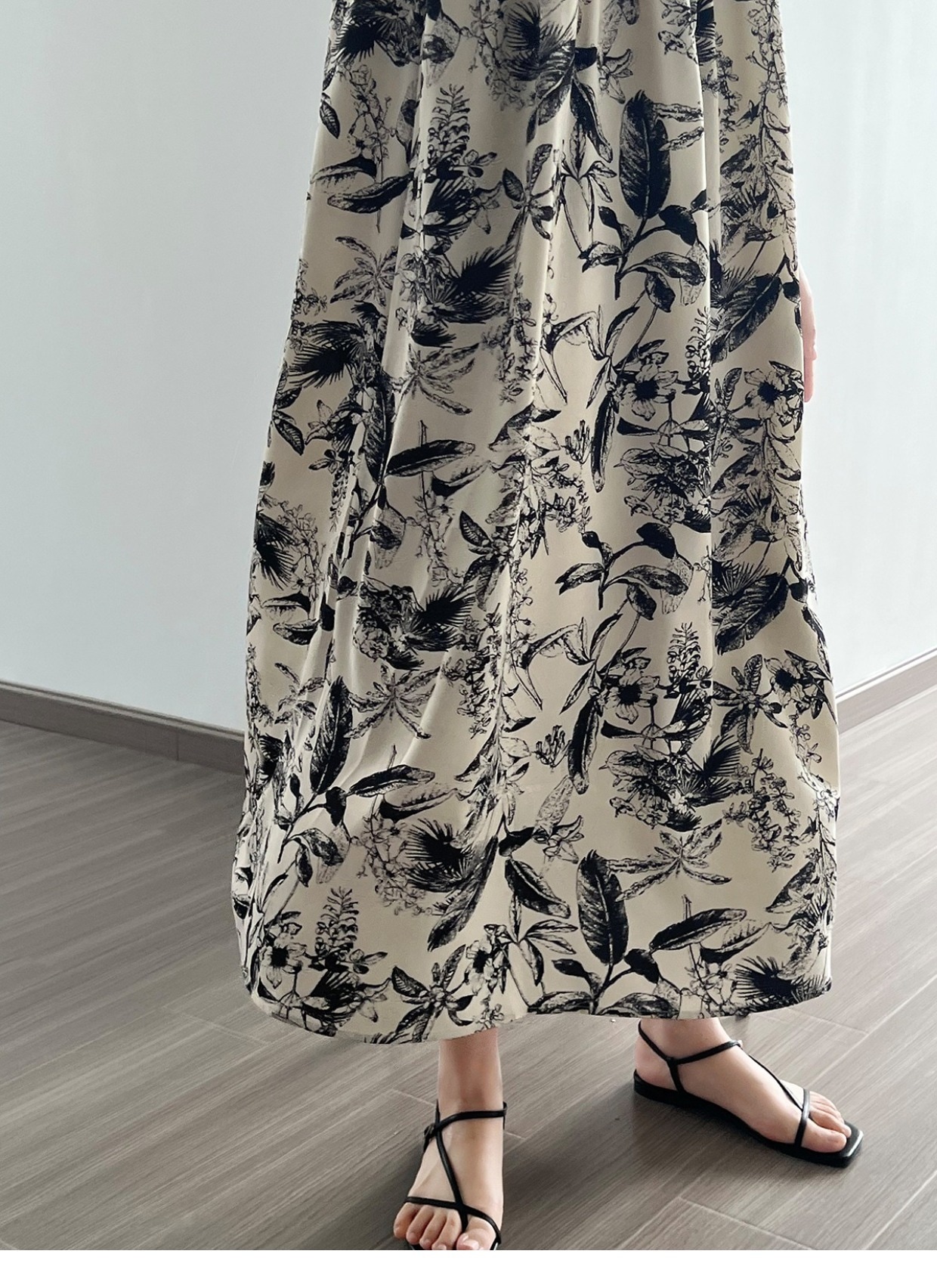 ワンピース レディース キャミソールワンピース M L 韓国 キャミワンピ ロング ロング丈 Vネック ワイド フレア 切り替え 裾フレア ゆったり かわいい 大人可愛い きれいめ エレガント シック ワンピース レディース キャミソールワンピース M L 韓国 キャミワンピ ロング ロング丈 Vネック ワイド フレア 切り替え 裾フレア ゆったり かわいい 大人可愛い きれいめ エレガント シック