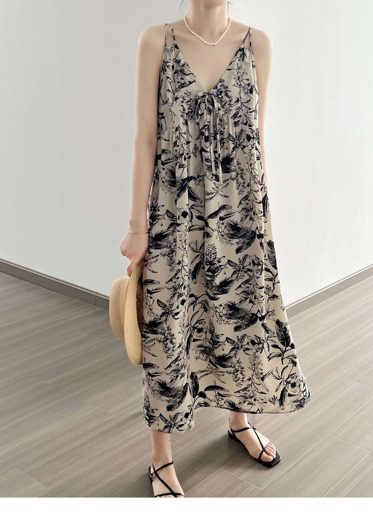 ワンピース レディース キャミソールワンピース M L 韓国 キャミワンピ ロング ロング丈 Vネック ワイド フレア 切り替え 裾フレア ゆったり かわいい 大人可愛い きれいめ エレガント シック ワンピース レディース キャミソールワンピース M L 韓国 キャミワンピ ロング ロング丈 Vネック ワイド フレア 切り替え 裾フレア ゆったり かわいい 大人可愛い きれいめ エレガント シック