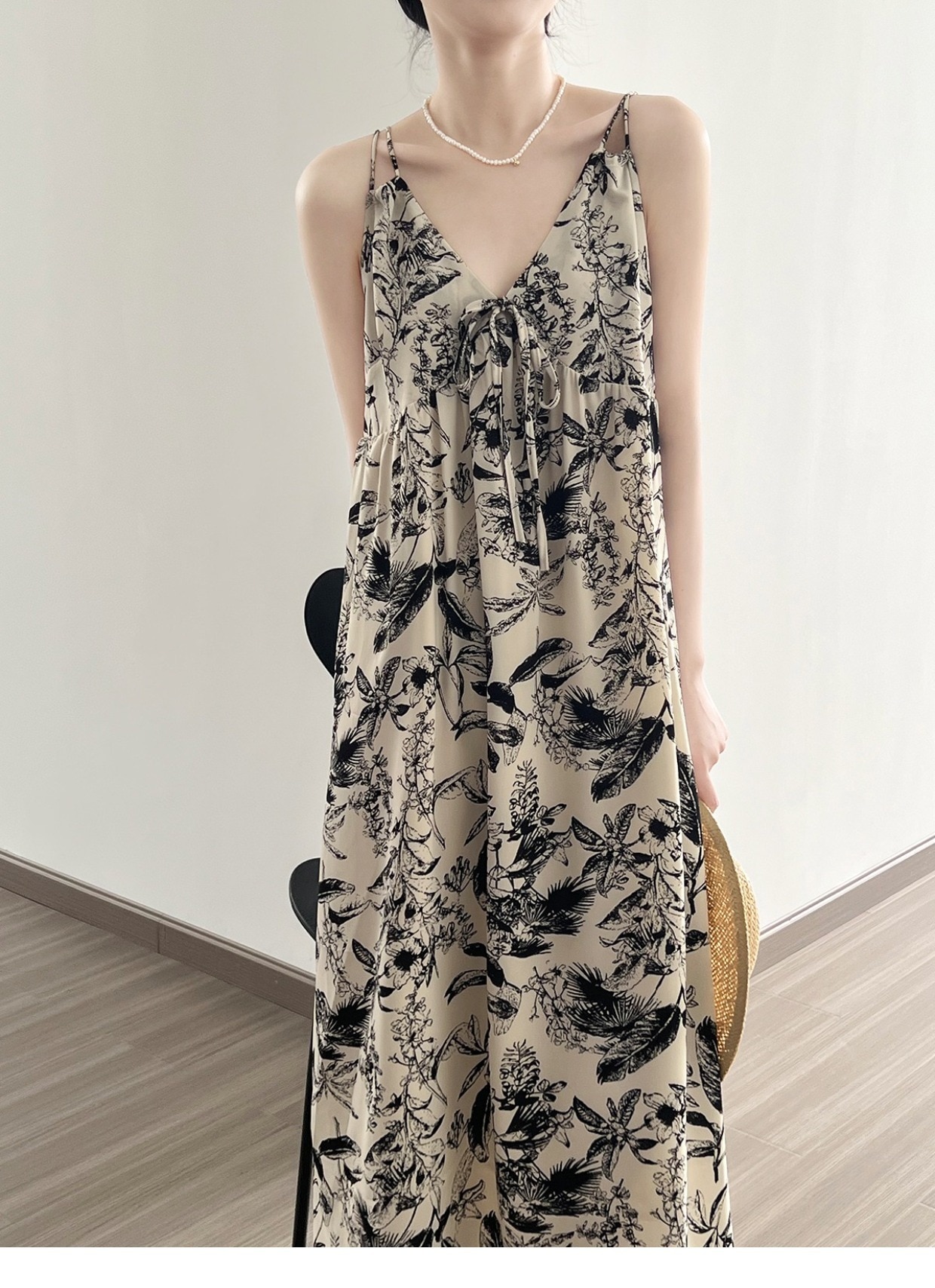 ワンピース レディース キャミソールワンピース M L 韓国 キャミワンピ ロング ロング丈 Vネック ワイド フレア 切り替え 裾フレア ゆったり かわいい 大人可愛い きれいめ エレガント シック ワンピース レディース キャミソールワンピース M L 韓国 キャミワンピ ロング ロング丈 Vネック ワイド フレア 切り替え 裾フレア ゆったり かわいい 大人可愛い きれいめ エレガント シック