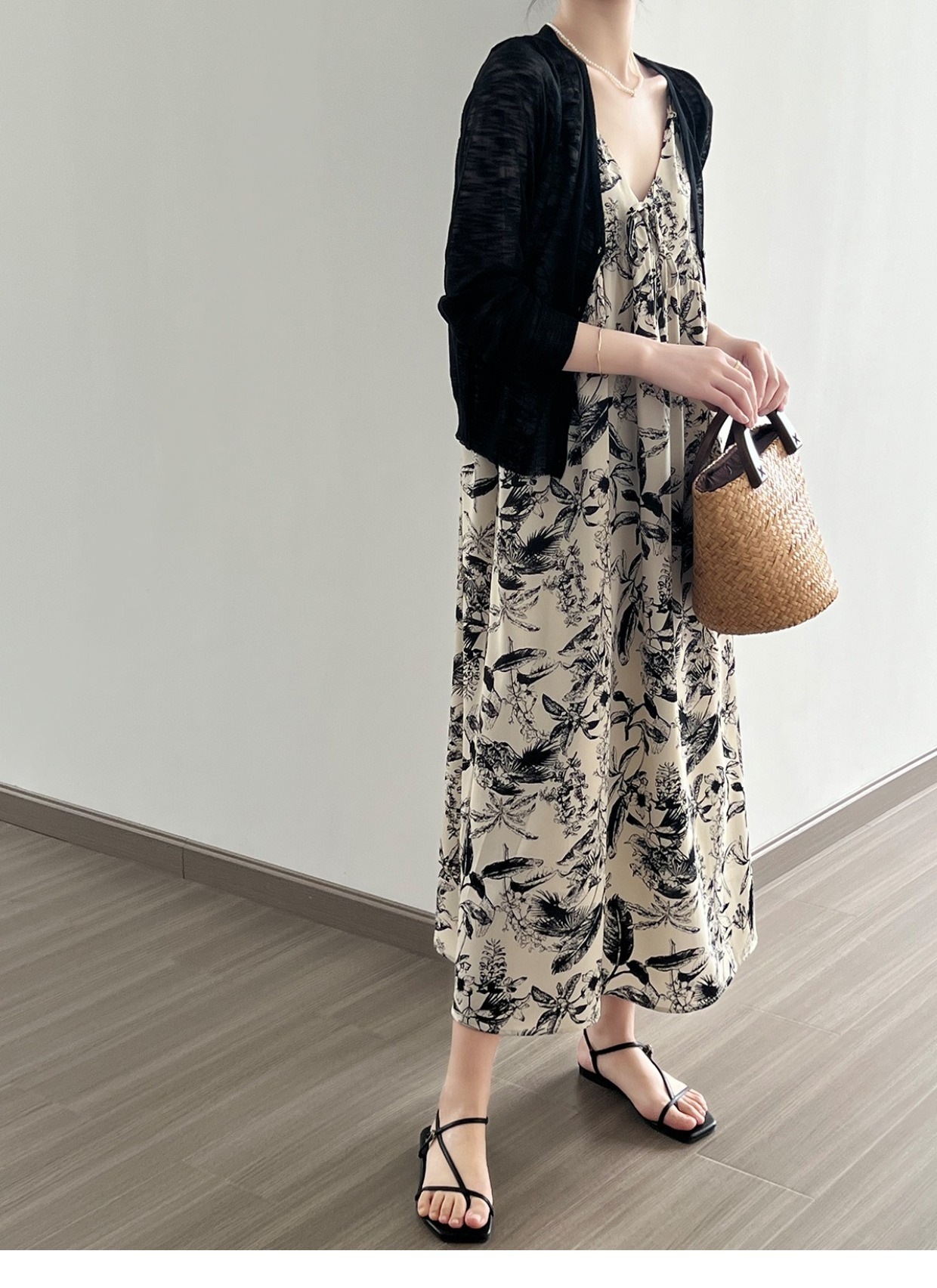 ワンピース レディース キャミソールワンピース M L 韓国 キャミワンピ ロング ロング丈 Vネック ワイド フレア 切り替え 裾フレア ゆったり かわいい 大人可愛い きれいめ エレガント シック ワンピース レディース キャミソールワンピース M L 韓国 キャミワンピ ロング ロング丈 Vネック ワイド フレア 切り替え 裾フレア ゆったり かわいい 大人可愛い きれいめ エレガント シック