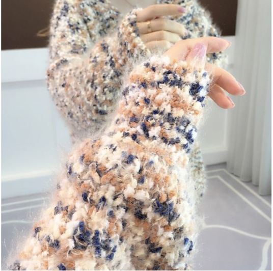 ニット セーター オーバーサイズ ビッグニット 長袖 Vネック ミックスカラー ふわふわ もこもこ レディース かわいい 大人可愛い お洒落 おしゃれ 大人カジュアル 大人女子 コーデ モテ デート