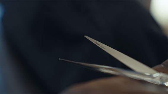 JAGUAR GOLD LINE DIAMOND E 7.0 ゴールドライン 美容はさみ ジャガー ダイヤモンドE JAGUAR GOLD LINE DIAMOND E 7.0 ゴールドライン 美容はさみ ジャガー ダイヤモンドE