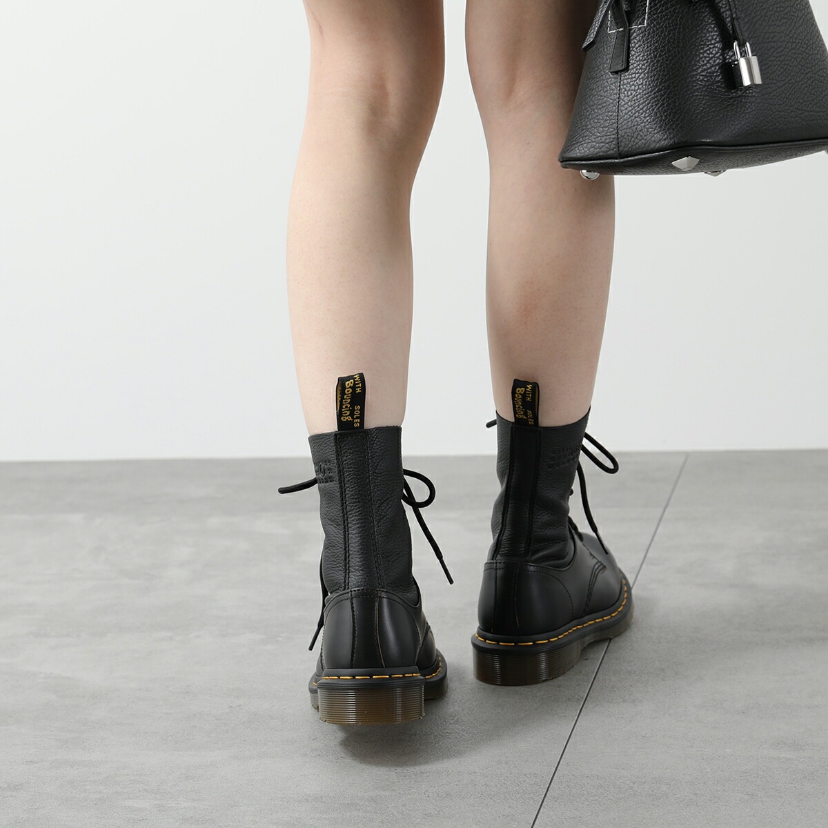 MM6 × Dr.Martens エムエムシックス メゾンマルジェラ ドクターマーチン コラボ ブーツ 1490 TWIST S66WU0126 P8030 レ