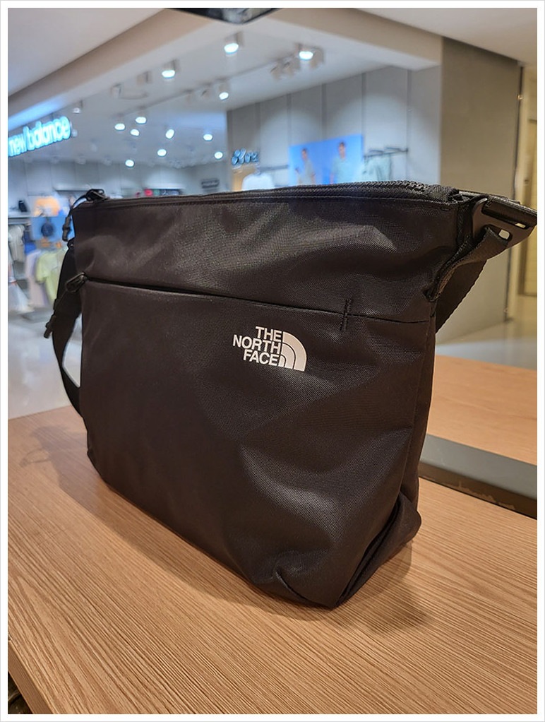 SP CROSS BAG M 3色 新学期 カジュアル 新商品 韓国人気 日常用 旅行用 男女共用 日常服 SP CROSS BAG M 3色 新学期 カジュアル 新商品 韓国人気 日常用 旅行用 男女共用 日常服