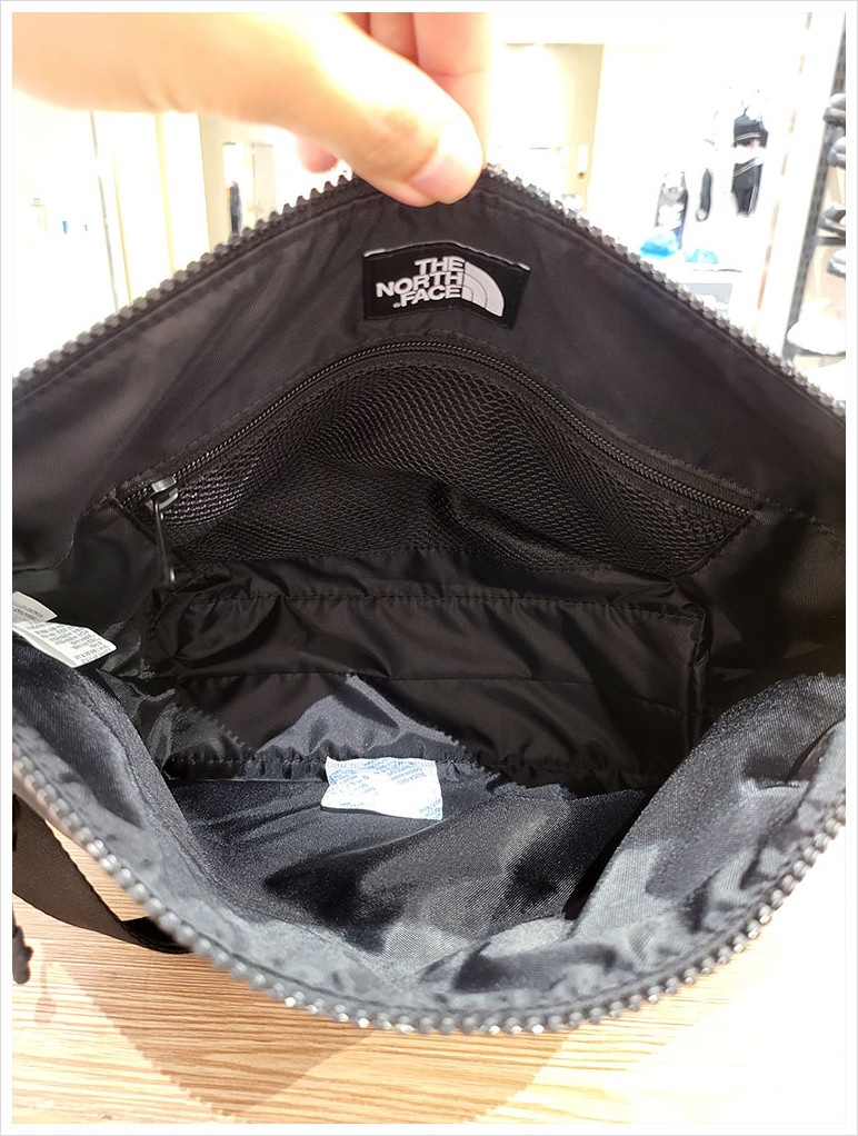 SP CROSS BAG M 3色 新学期 カジュアル 新商品 韓国人気 日常用 旅行用 男女共用 日常服 SP CROSS BAG M 3色 新学期 カジュアル 新商品 韓国人気 日常用 旅行用 男女共用 日常服