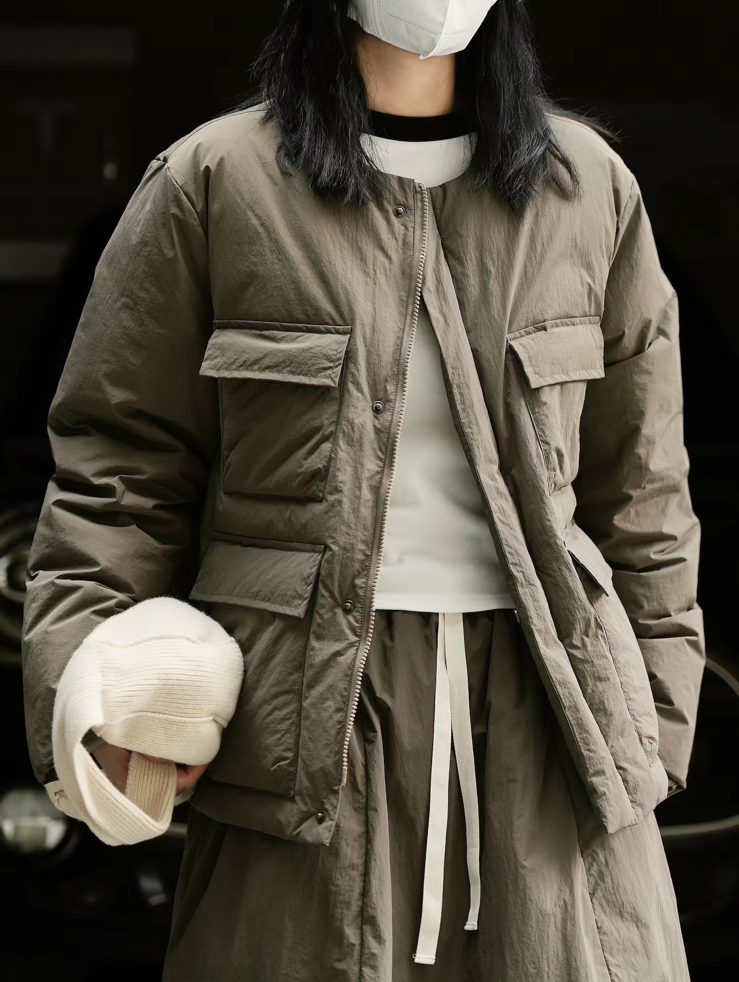 ジャケット ダウン ショート丈 ノーカラー ポケット カジュアル シンプル デザイン TKOR0057 ジャケット ダウン ショート丈 ノーカラー ポケット カジュアル シンプル デザイン TKOR0057