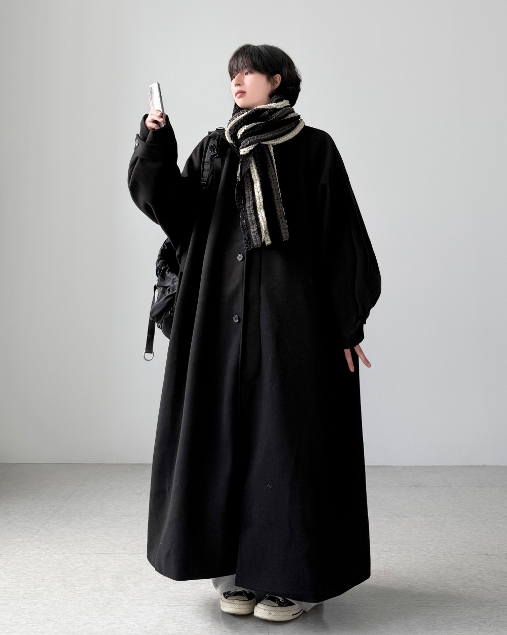 【YOURNUS】Renata Oversize Mac Coat YOURNUS] Renata Oversized Mac Coat (2Colors)