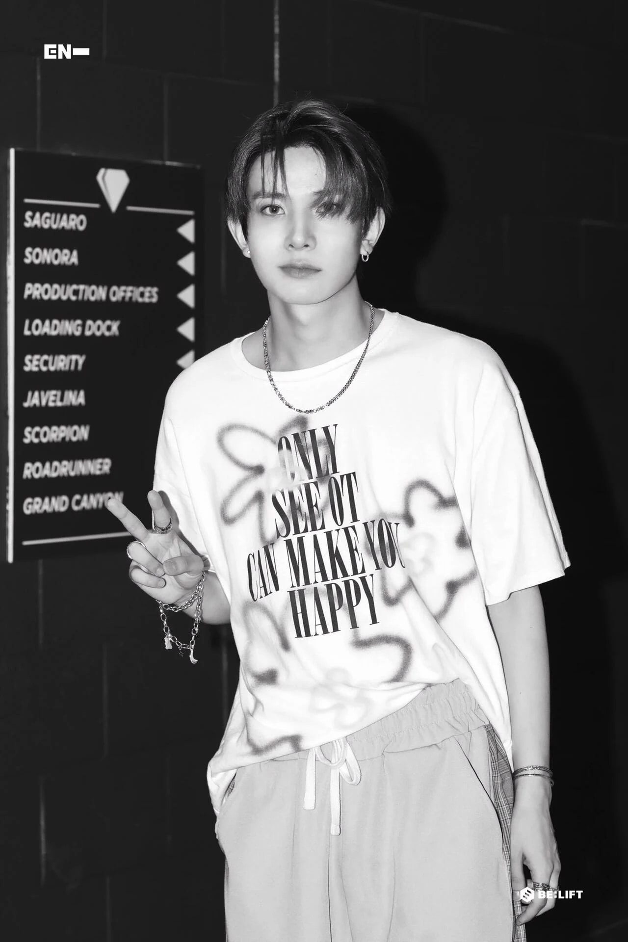 【急速出荷!2枚購入で300円 OFF!】enhypen 李西成半袖白tシャツレディース夏ボトムスシャツtシャツトップス2枚購入でカード1パスケース 【急速出荷!2枚購入で300円 OFF!】enhypen 李西成半袖白tシャツレディース夏ボトムスシャツtシャツトップス2枚購入でカード1パスケース