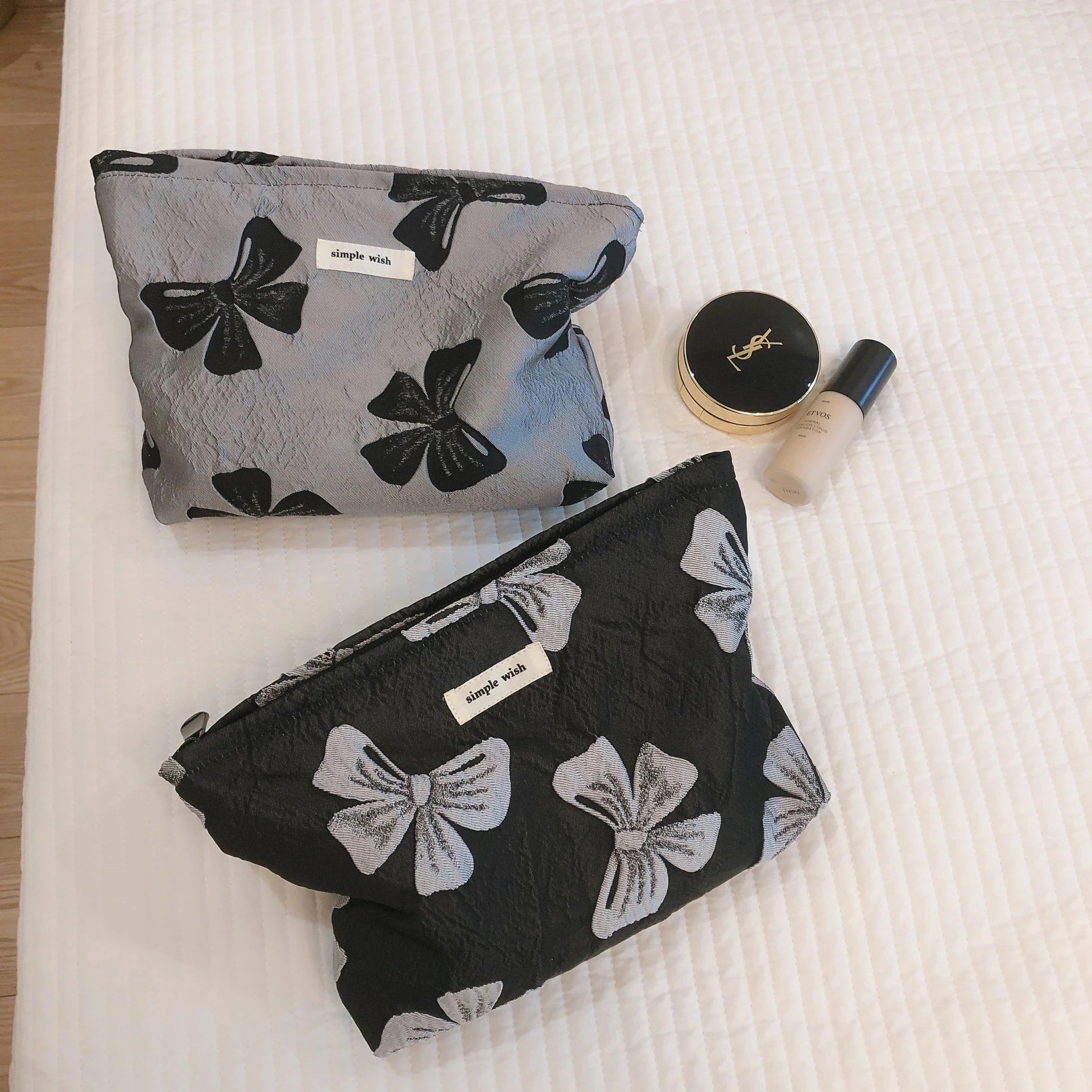 1つ買うと10個無料化粧ポーチ化粧　化粧品収納　カジュアル 女の子　便利　ハンド 大容量　リボン柄化粧ポーチ