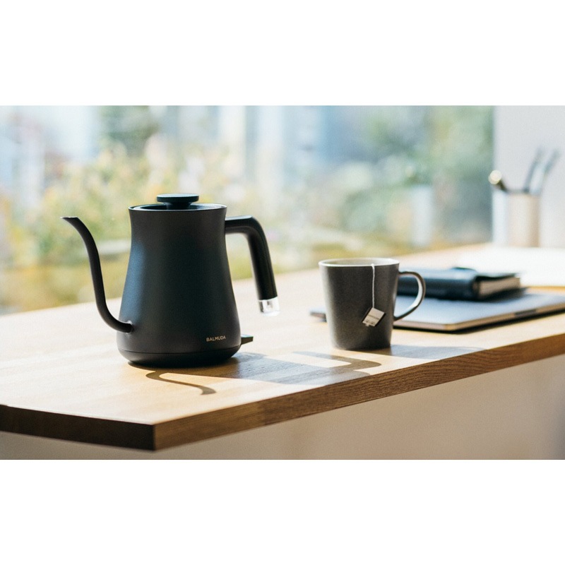 バルミューダ BALMUDA The Pot 電気ケトル ブラック KPT01JP-BK バルミューダ BALMUDA The Pot 電気ケトル ブラック KPT01JP-BK