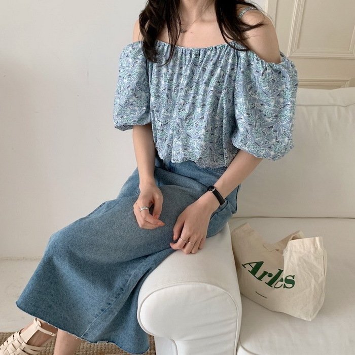 海外正規品 ブラウス レディース 40代 春夏新作 オシャレブラウス 肩出し パフスリーブブラウス おしゃれ花柄 半袖トップス 韓国風 上品 大人 通勤ol ゆったりシャツ 30代 国内正規品 海外正規品 ブラウス レディース 40代 春夏新作 オシャレブラウス 肩出し パフスリーブブラウス おしゃれ花柄 半袖トップス 韓国風 上品 大人 通勤ol ゆったりシャツ 30代 国内正規品