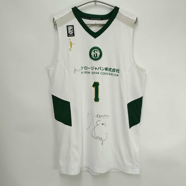 西宮ストークス GAME ユニフォーム #1 セオン エディ選手 直筆サイン入り XXL メンズ Bリーグ バスケット Qoo10] 【中古】 西宮ストークス GAME ユニ