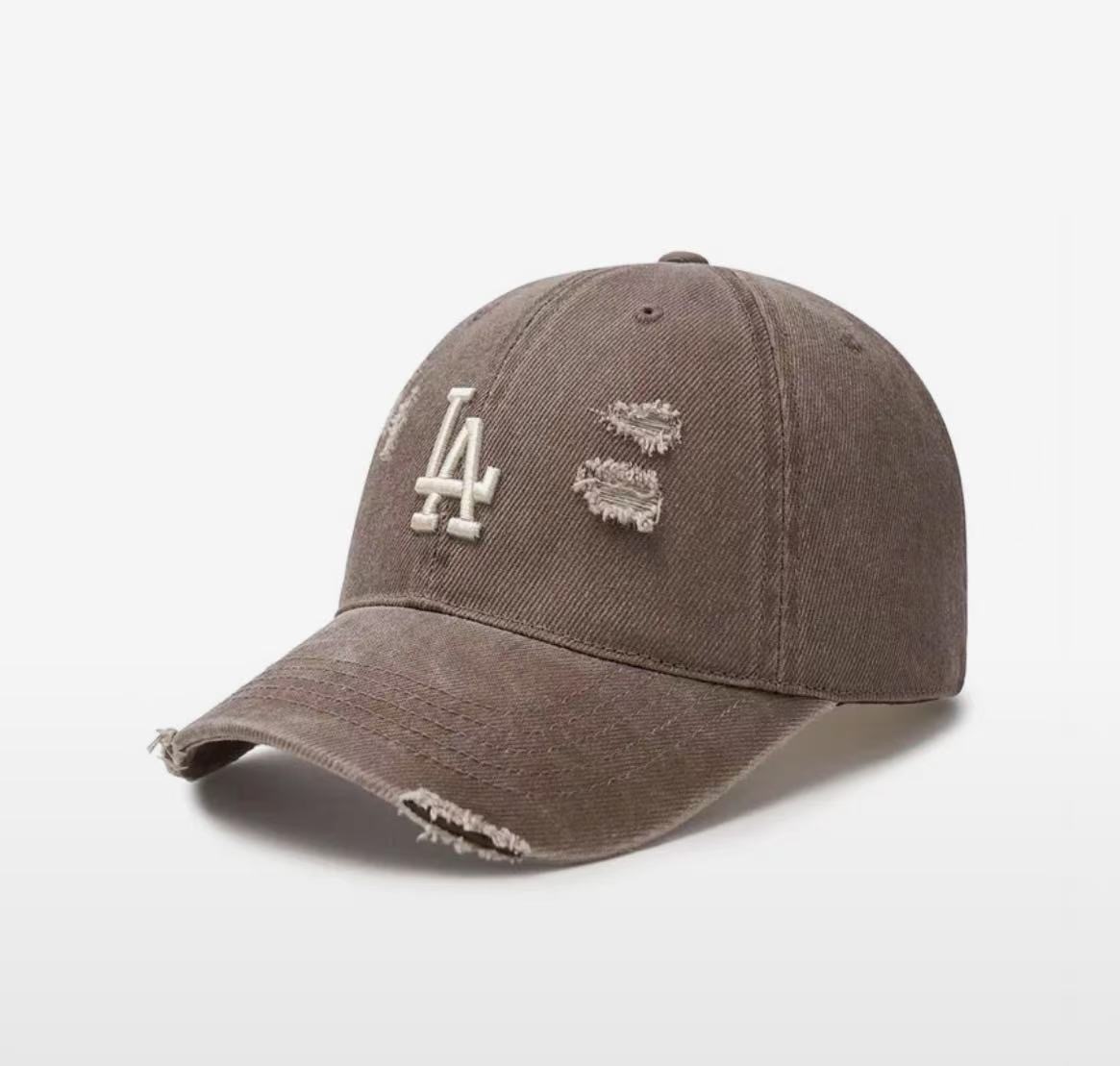 [カリナ着用]ダメージウォッシングアンストラクチャーボールキャップ