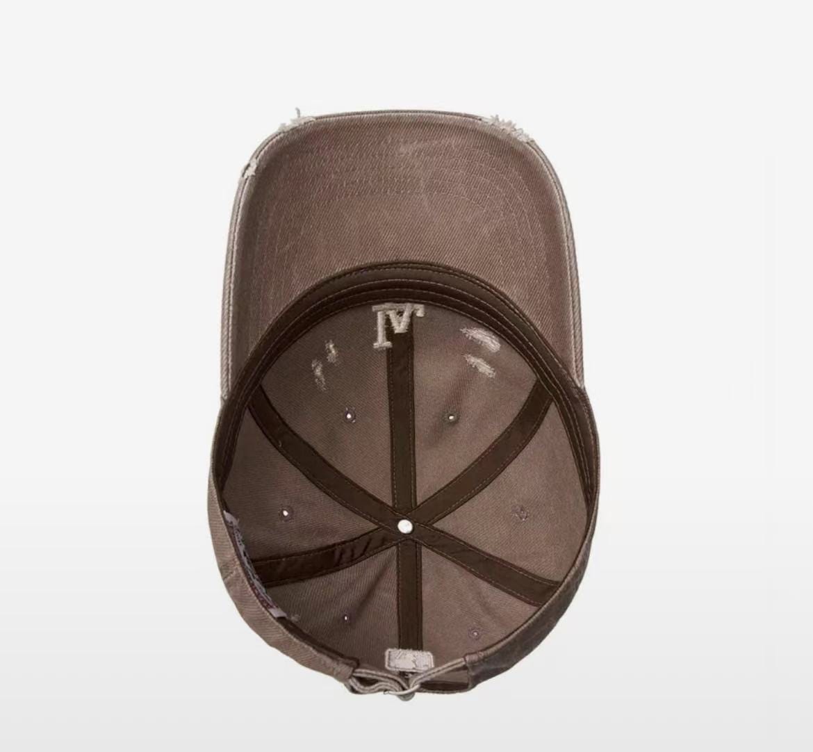 [カリナ着用]ダメージウォッシングアンストラクチャーボールキャップ