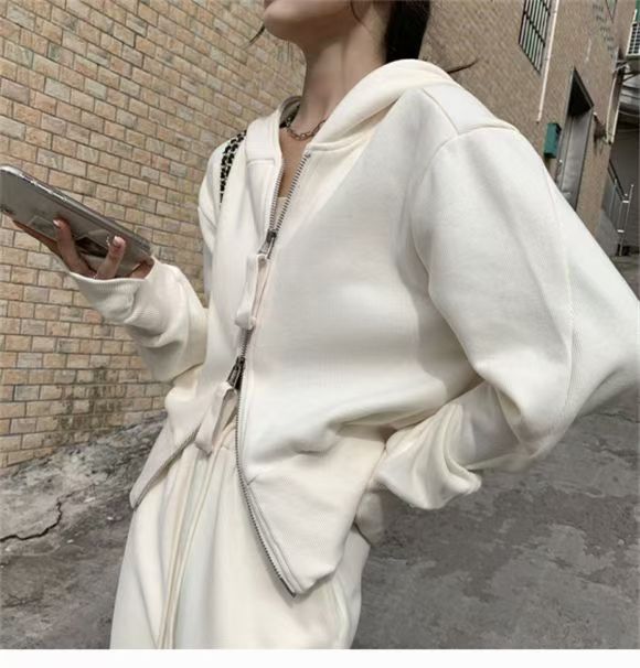INS大人気【高.品.質】【高级感素材】カジュアルパーカーのツーピースですレディース パーカー スウェット セットアップ 運働のスーツの女子春秋学生韓版のゆったりして見えるファッションの小柄な衛衣のカ INS大人気【高.品.質】【高级感素材】カジュアルパーカーのツーピースですレディース パーカー スウェット セットアップ 運働のスーツの女子春秋学生韓版のゆったりして見えるファッションの小柄な衛衣のカ