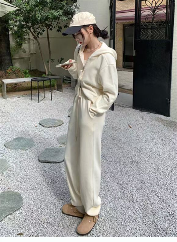 INS大人気【高.品.質】【高级感素材】カジュアルパーカーのツーピースですレディース パーカー スウェット セットアップ 運働のスーツの女子春秋学生韓版のゆったりして見えるファッションの小柄な衛衣のカ INS大人気【高.品.質】【高级感素材】カジュアルパーカーのツーピースですレディース パーカー スウェット セットアップ 運働のスーツの女子春秋学生韓版のゆったりして見えるファッションの小柄な衛衣のカ