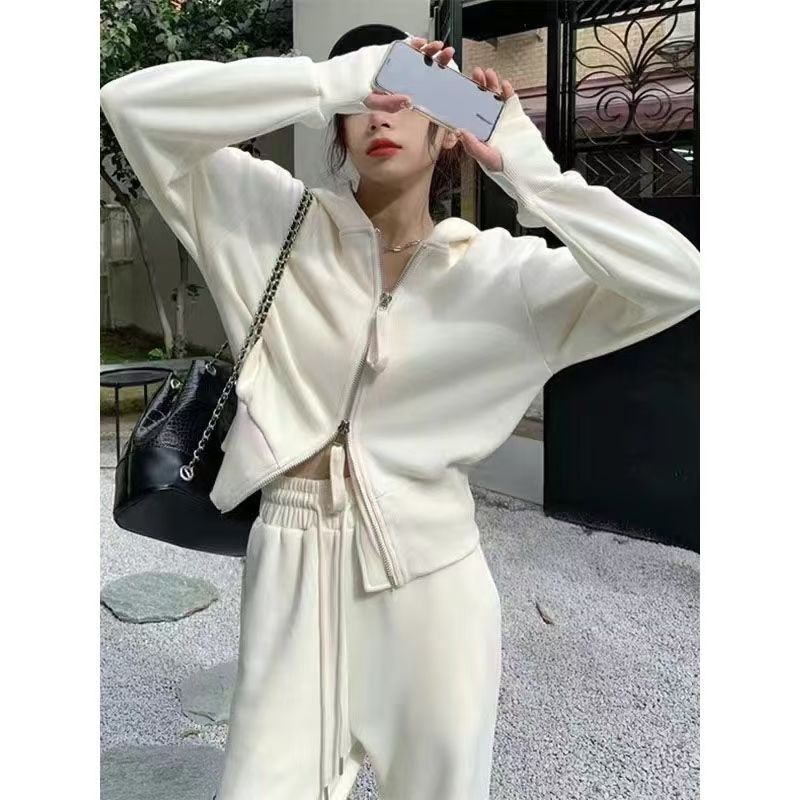 INS大人気【高.品.質】【高级感素材】カジュアルパーカーのツーピースですレディース パーカー スウェット セットアップ 運働のスーツの女子春秋学生韓版のゆったりして見えるファッションの小柄な衛衣のカ INS大人気【高.品.質】【高级感素材】カジュアルパーカーのツーピースですレディース パーカー スウェット セットアップ 運働のスーツの女子春秋学生韓版のゆったりして見えるファッションの小柄な衛衣のカ