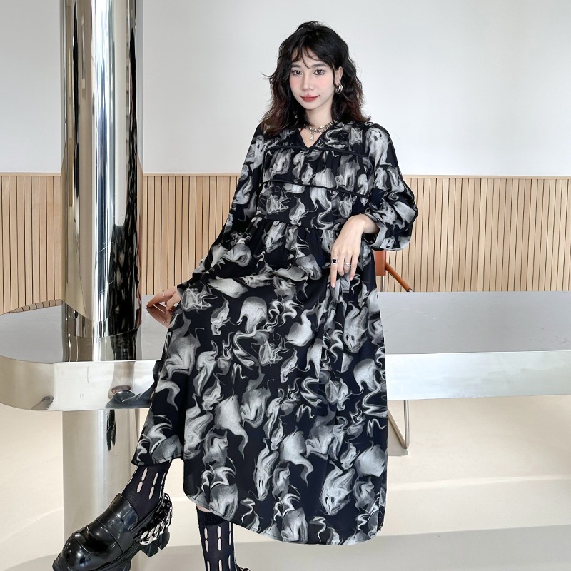 レトロ香港スタイルプリントVネック長袖ドレス 女性の春と秋の薄いセクションの外ネクタイ小さなショール緩いラインスカート冬のワンピース